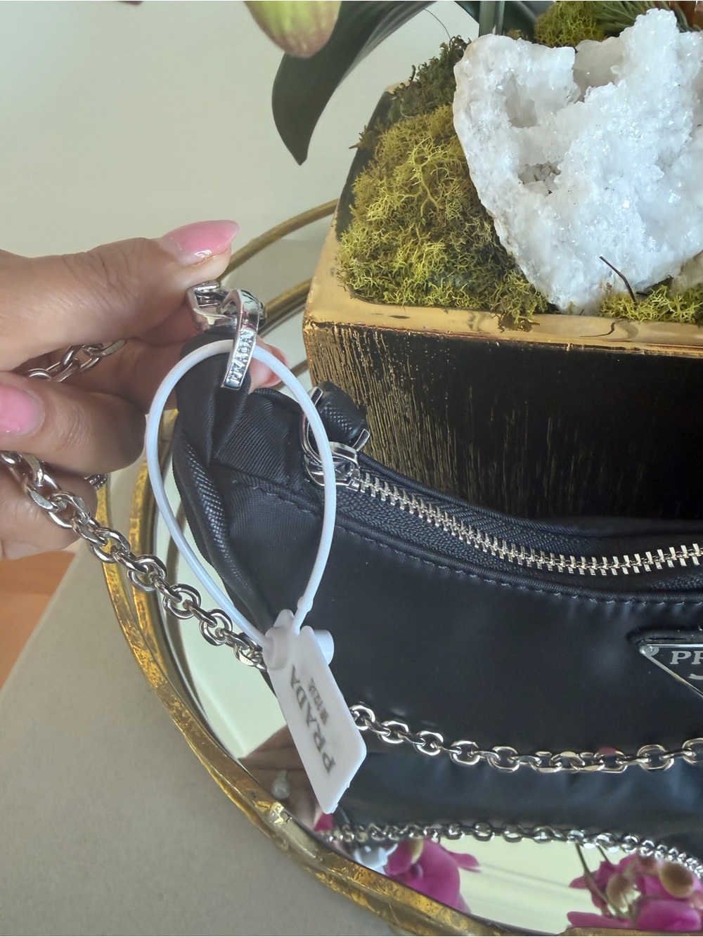 Black Nylon Shoulder Bag - Picture 4 of 10